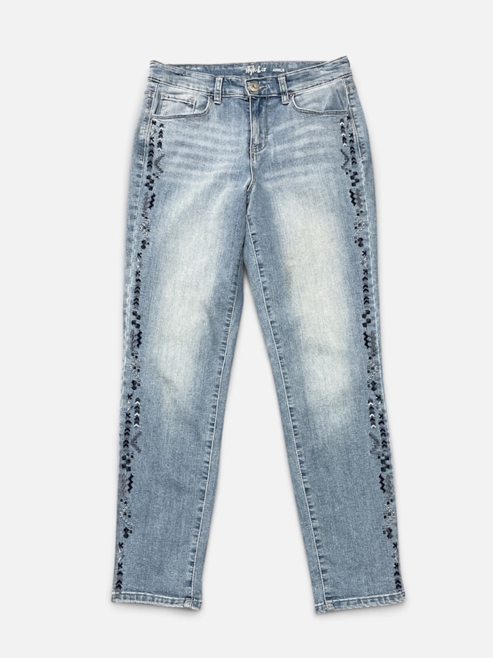 Style & Co High Waist Ankle Jean w/ Tribal Embroidery Size 4